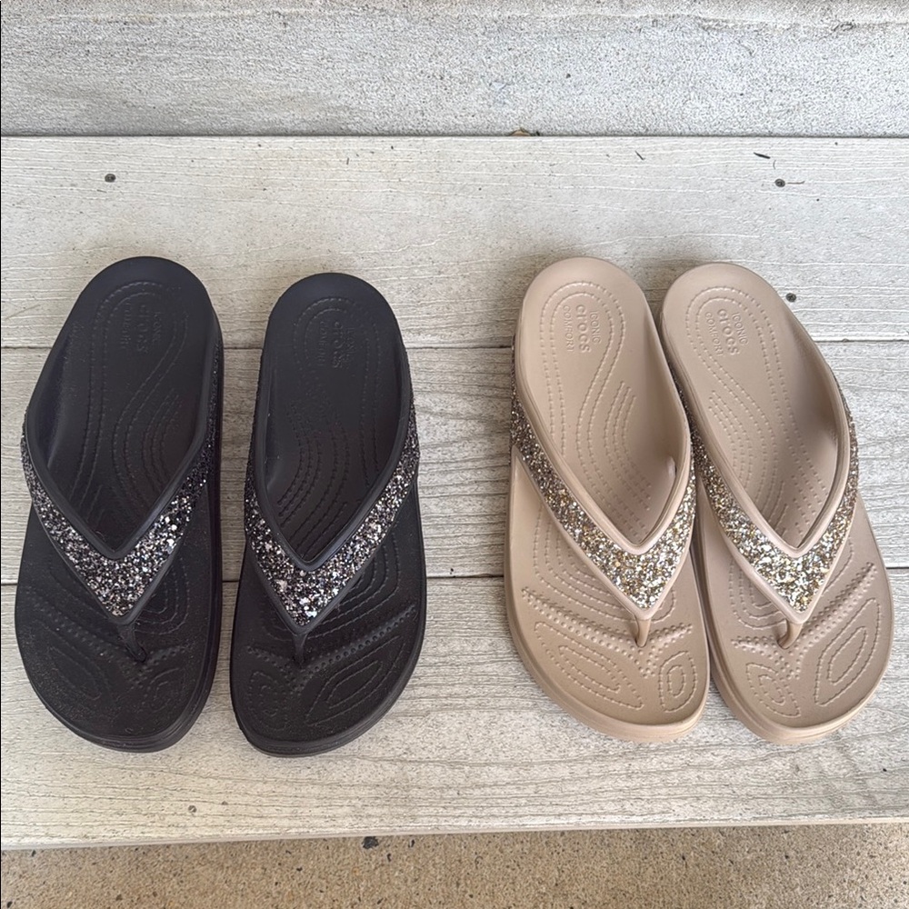 Stylish Glitter Flip Flops - Black and Tan